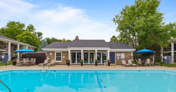 112 Hank Jay Dr, Lake Geneva, WI 53147