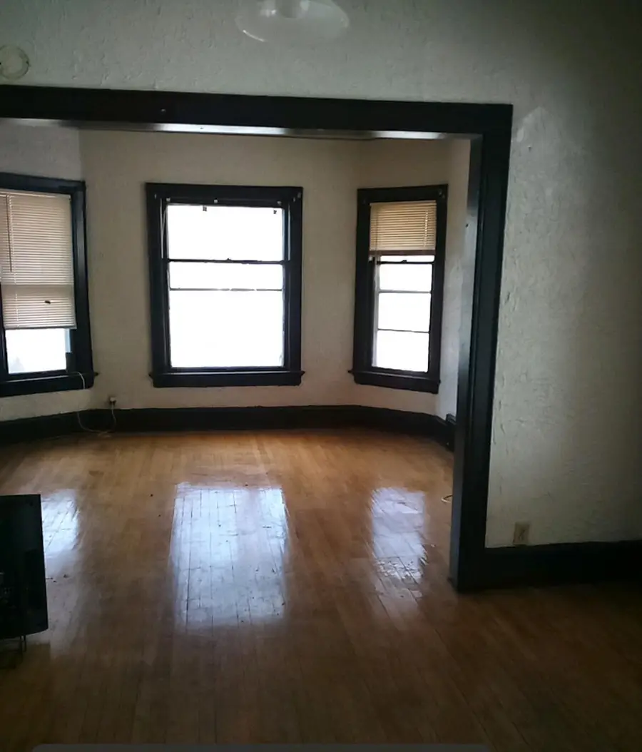 1113 W Ring St, Milwaukee, WI 53206 - #3