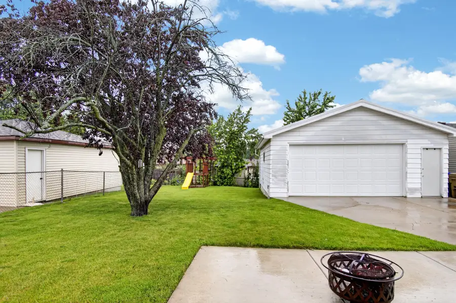 5120 63rd St, Kenosha, WI 53142 - #2