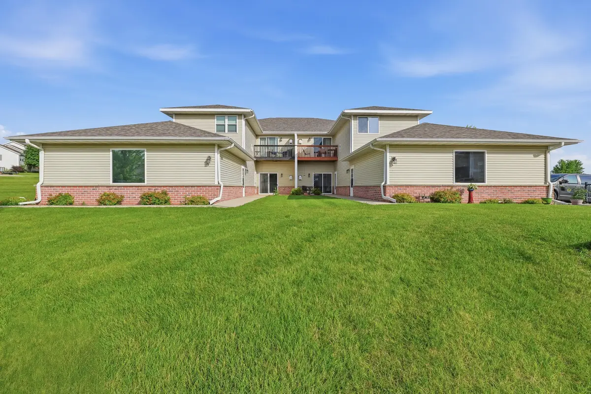 334 Brookside Dr, Mayville, WI 53050 - #1
