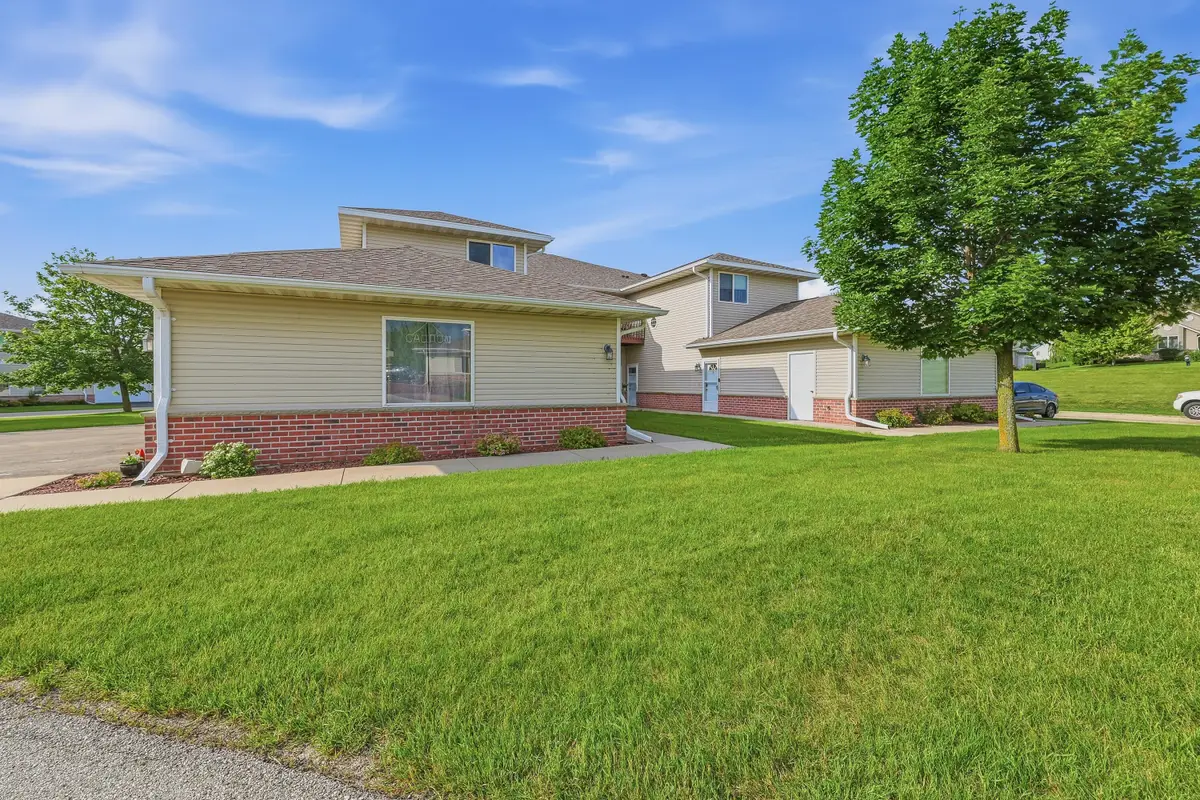 322 Brookside Dr, Mayville, WI 53050 - #1