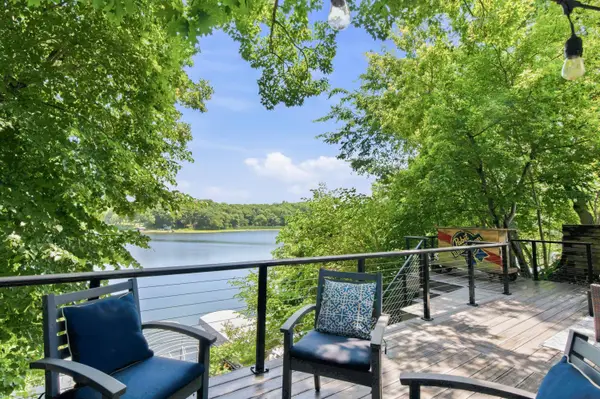 W288N8060 Park Dr, Merton, WI 53029
