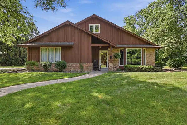 1291 Paradise Dr, Trenton, WI 53095