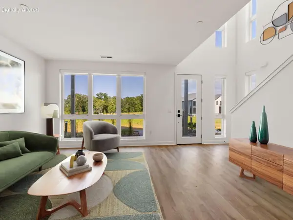 9378 S Alder Pl, Oak Creek, WI 53154