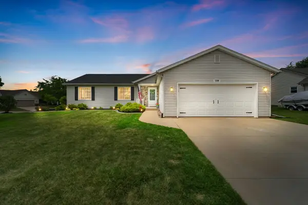 1300 Conifer Ave, West Bend, WI 53090