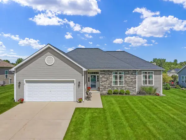 134 N Cranberry St, Elkhorn, WI 53121
