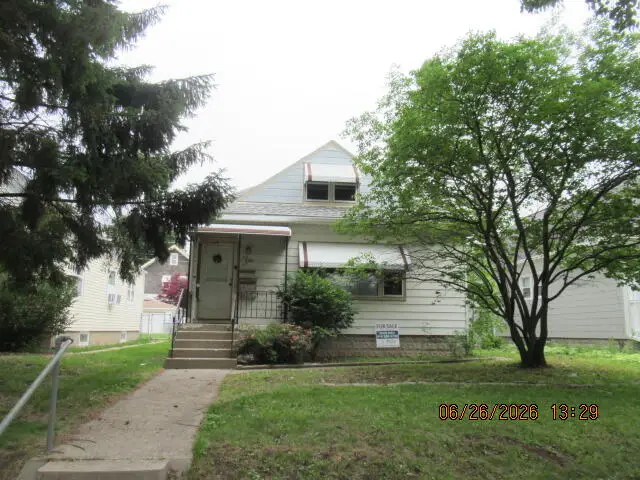 3240 S Dayfield Ave, Milwaukee, WI 53207 - #1