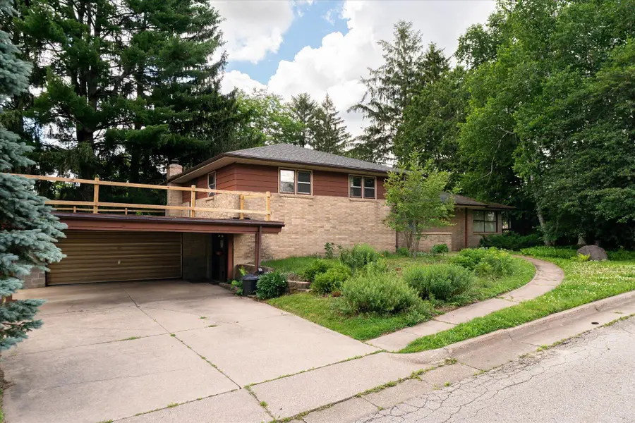 329 S Lincoln Ave, Viroqua, WI 54665 - #2