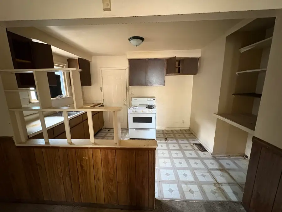 5711 N 60th St, Milwaukee, WI 53218 - #2