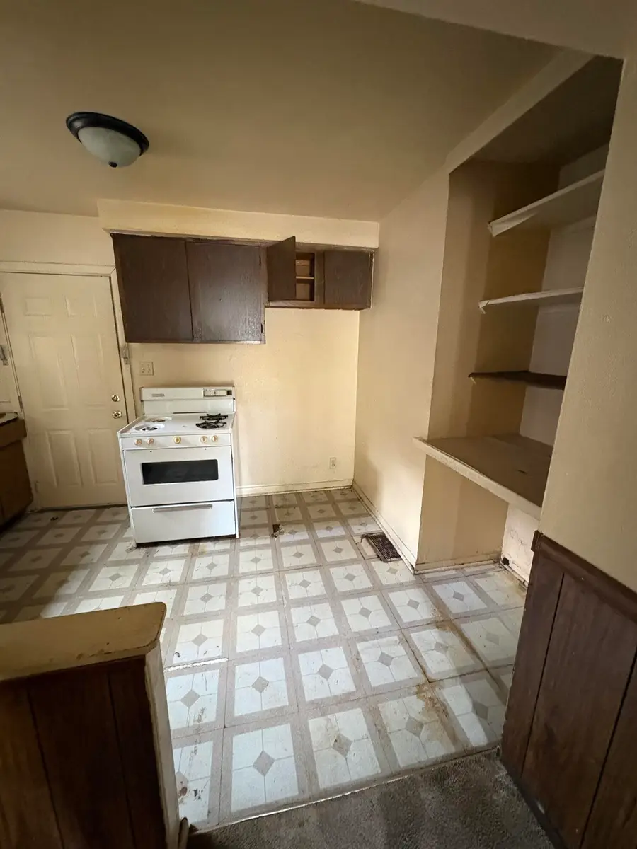 5711 N 60th St, Milwaukee, WI 53218 - #3