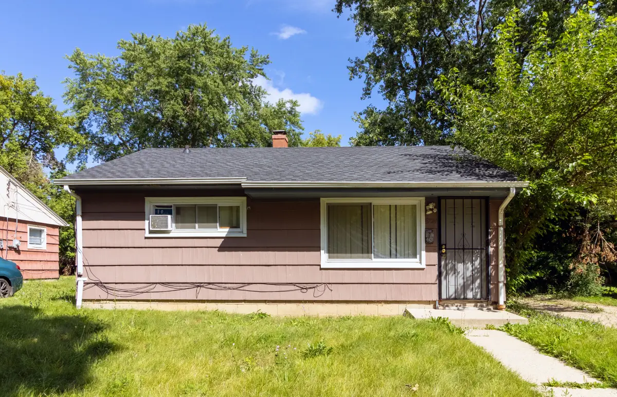 5724 N 62nd St, Milwaukee, WI 53218 - #1
