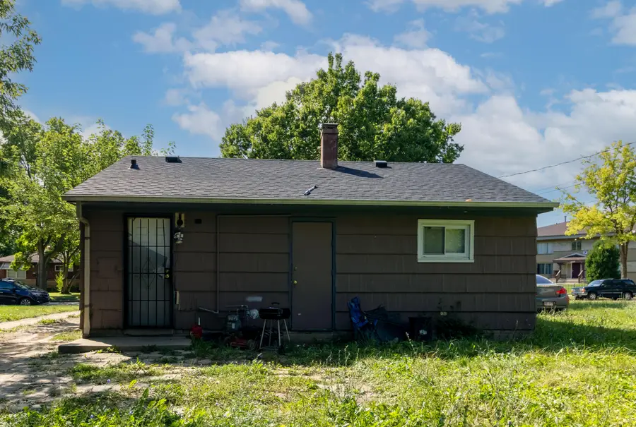 5724 N 62nd St, Milwaukee, WI 53218 - #2