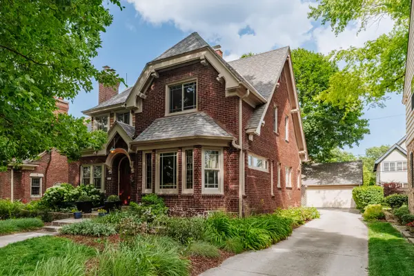 3454 N Frederick Ave, Milwaukee, WI 53211