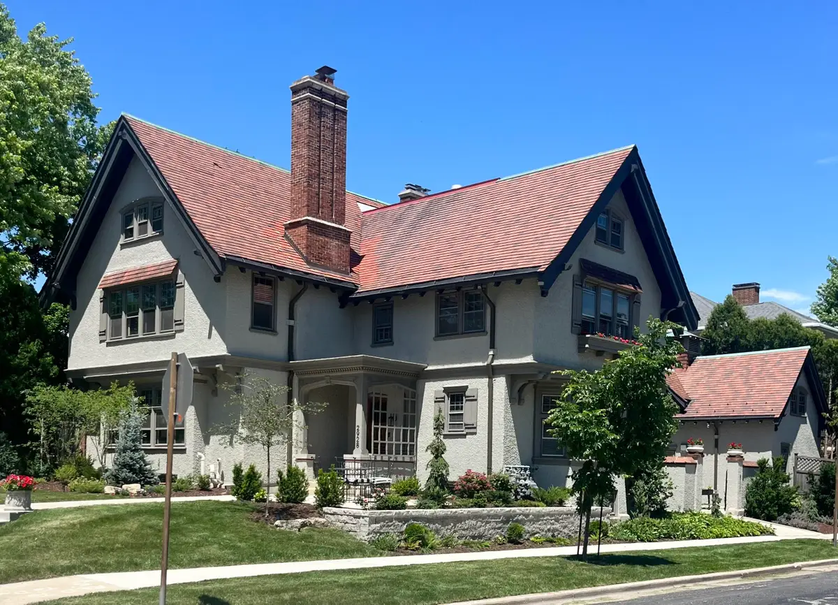 2928 E Kenwood Blvd, Milwaukee, WI 53211 - #1