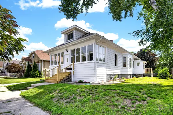 6053 37th Ave, Kenosha, WI 53142