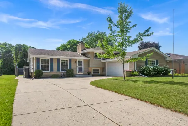 5279 S 22nd St, Milwaukee, WI 53221