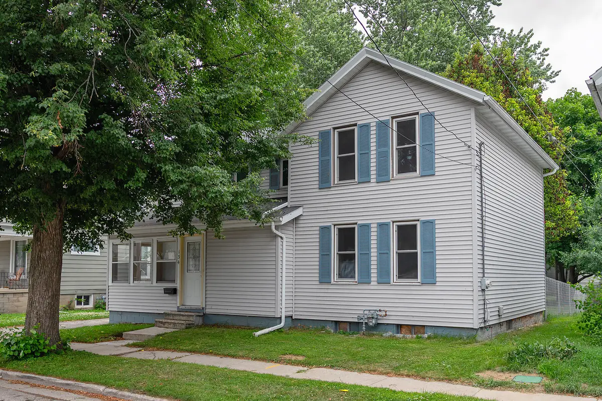 134 Corner St, Watertown, WI 53094 - #1