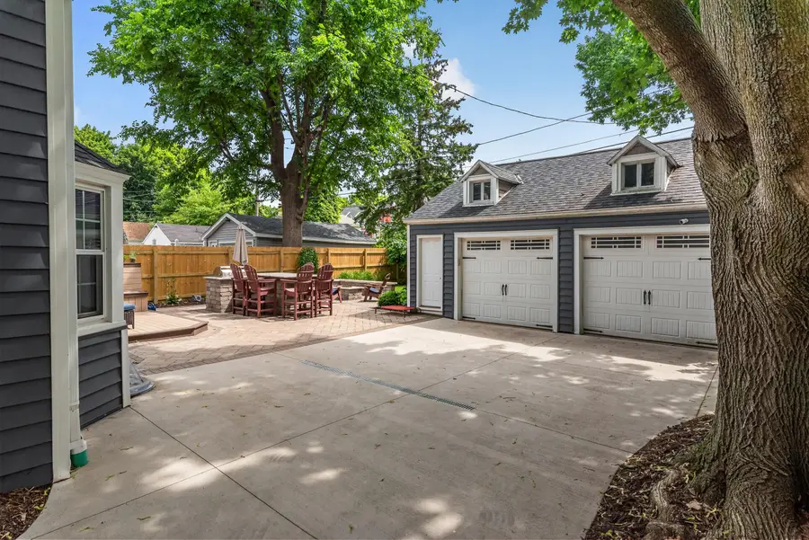134 N 91st Pl, Milwaukee, WI 53226 - #3