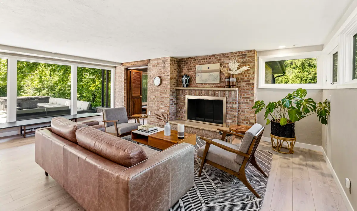 857 E Glenbrook Rd, Bayside, WI 53217 - #1