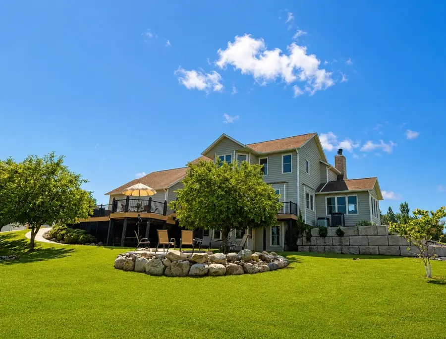 2220 Garvin Heights Rd, Winona, MN 55987 - #3