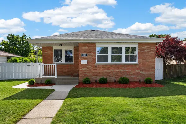 4629 N 77th St, Milwaukee, WI 53218