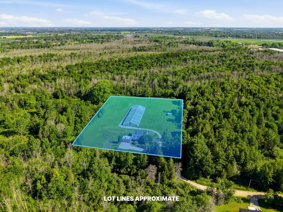 3220 10th St, Two Rivers, WI 54241 - #2