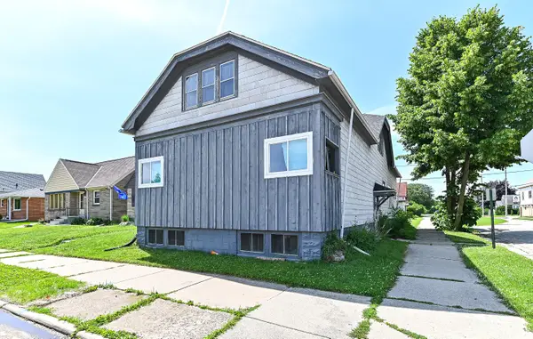 1523 Minnesota Ave, South Milwaukee, WI 53172