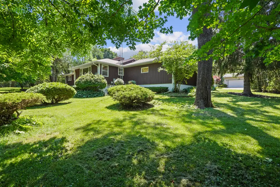 N2472 Fisk Dr, Lake Ivanhoe, WI 53105 - #2