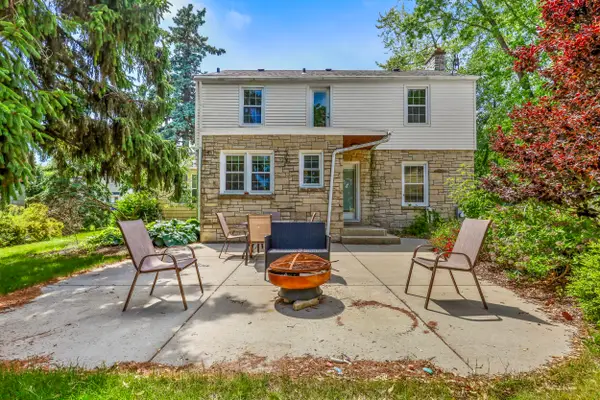 129 S Jackson St, Elkhorn, WI 53121