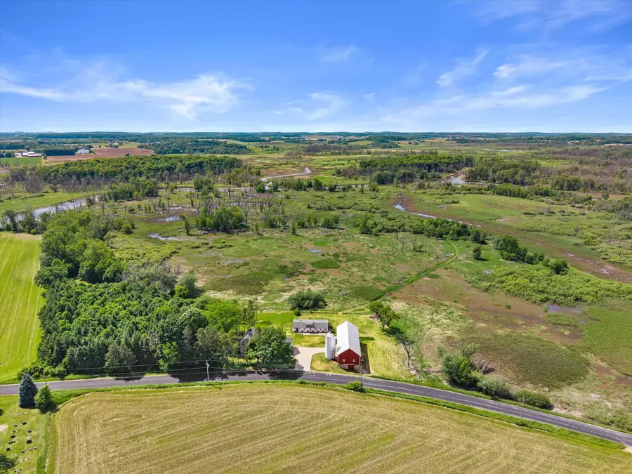 N9523 North River Rd, Ixonia, WI 53036 - #2