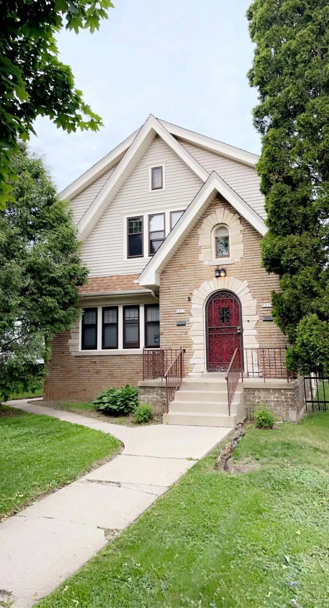 3213 N 45th St, Milwaukee, WI 53216 - #1