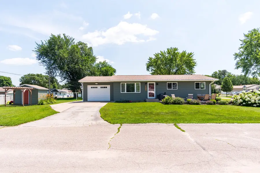 314 Shelly Ln, French Island, WI 54603 - #2