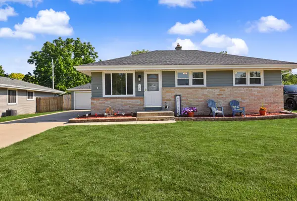 729 Clark Ave, South Milwaukee, WI 53172