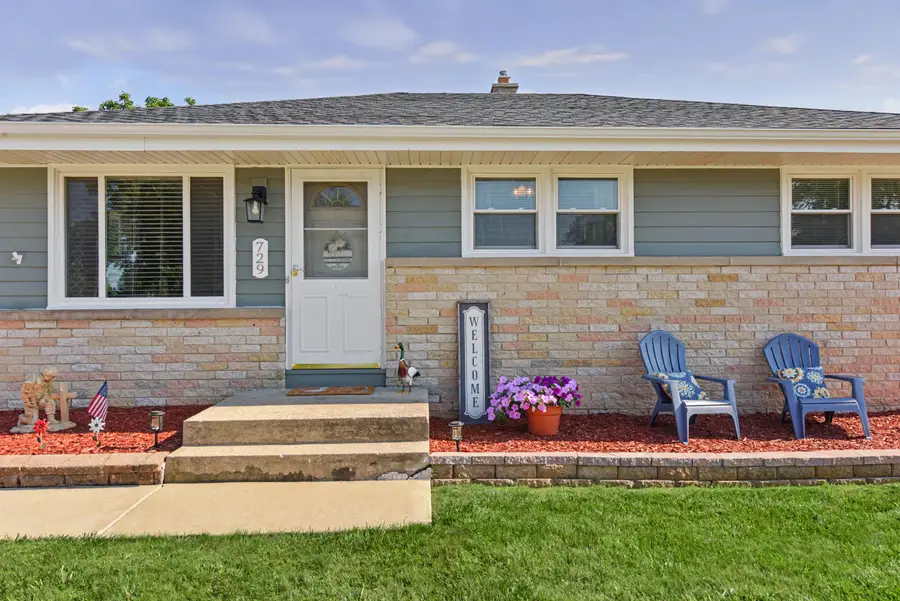 729 Clark Ave, South Milwaukee, WI 53172 - #2