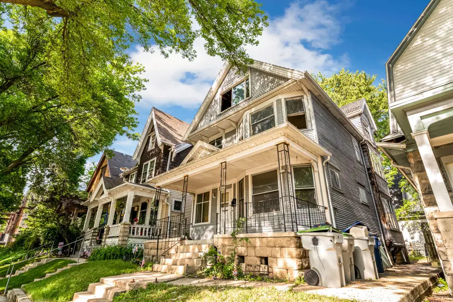 606 N 29th St, Milwaukee, WI 53208 - #3