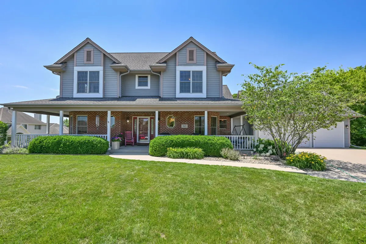 3615 Williams Ct, Waukesha, WI 53188 - #1