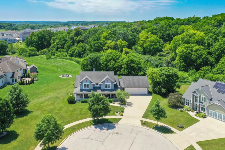 3615 Williams Ct, Waukesha, WI 53188 - #2