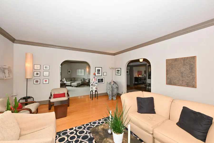 2230 E Bradford Ave, Milwaukee, WI 53211 - #3