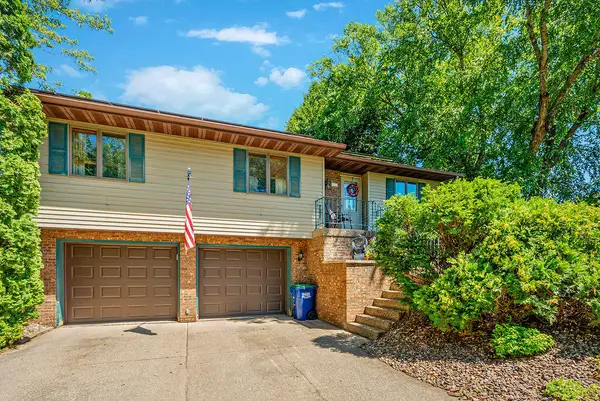 701 Fanta Reed Rd, Campbell, WI 54603