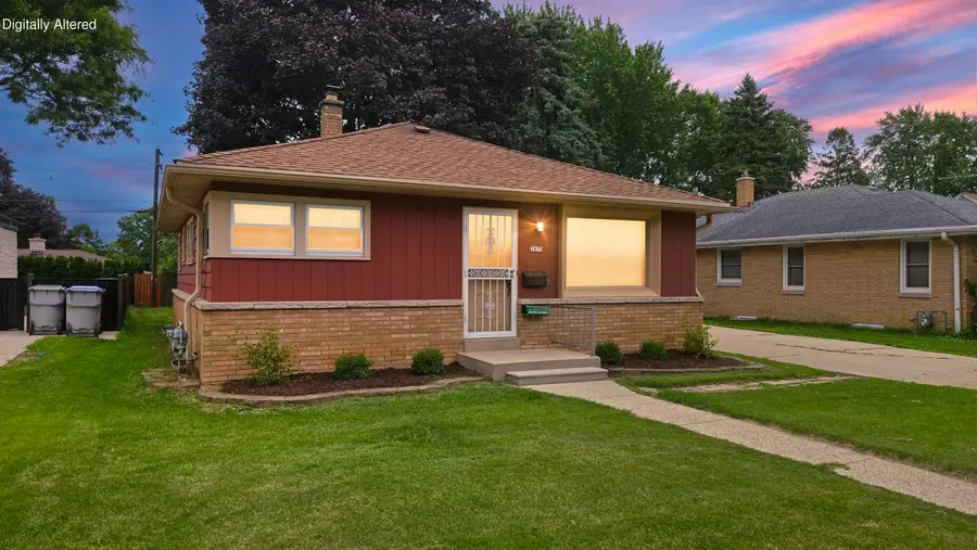 3870 N 86th St, Milwaukee, WI 53222 - #2