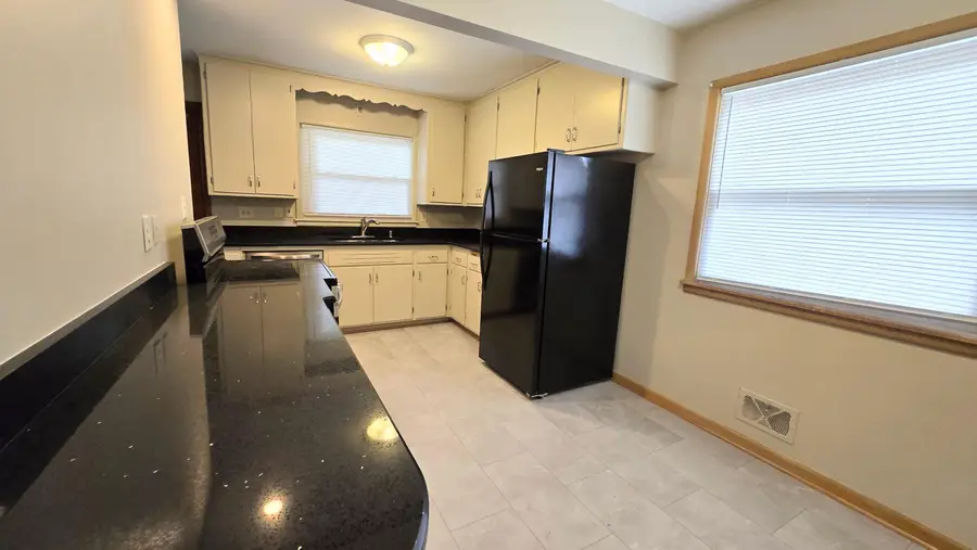 3870 N 86th St, Milwaukee, WI 53222 - #3