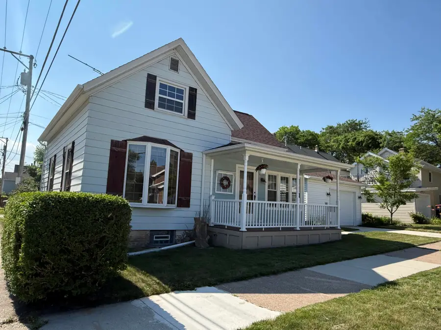 1220 N 15th St, Sheboygan, WI 53081 - #3