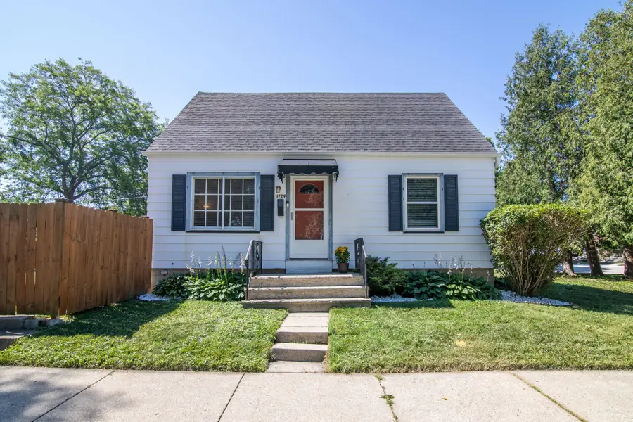 11729 W Washington St, West Allis, WI 53214 - #2