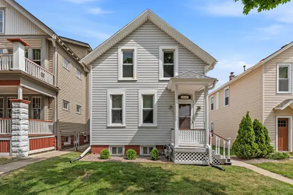 810 E Lincoln Ave, Milwaukee, WI 53207