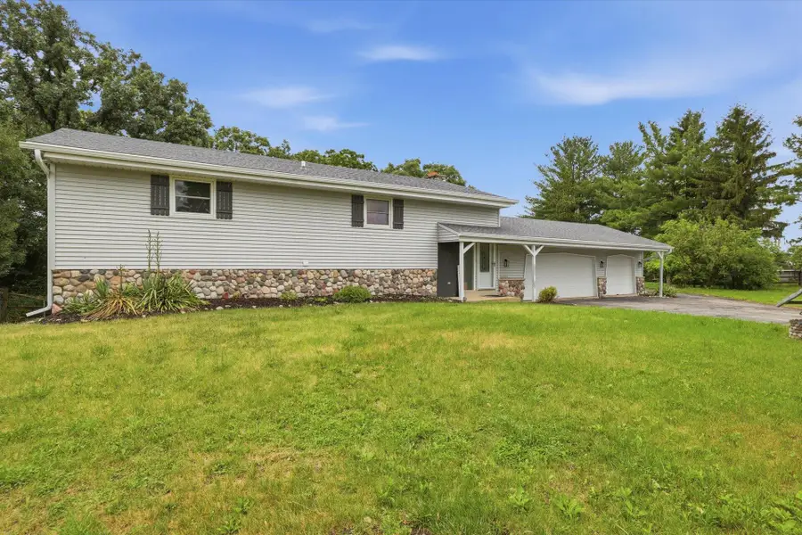 W362S10050 Lewin Ln, Eagle, WI 53119 - #3