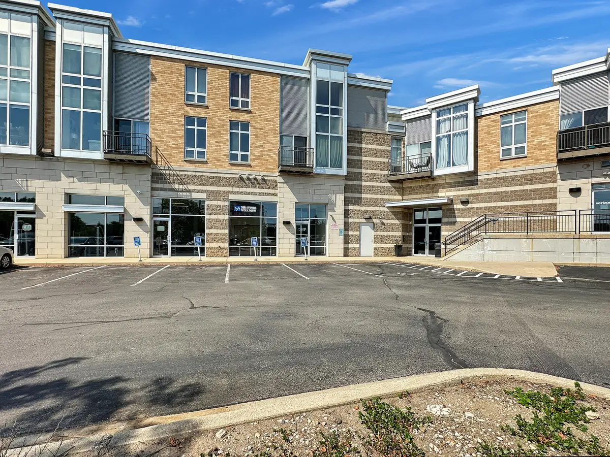 2121 S Kinnickinnic Ave, Milwaukee, WI 53207 - #1
