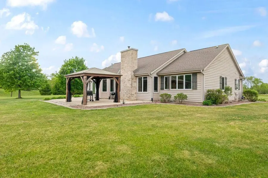S93W34945 Jericho Dr, Eagle, WI 53119 - #3