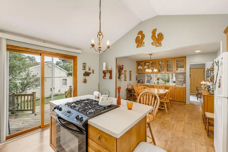 W169N8570 Sheridan Dr, Menomonee Falls, WI 53051 - #2
