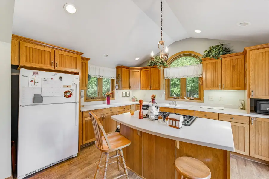 W169N8570 Sheridan Dr, Menomonee Falls, WI 53051 - #3