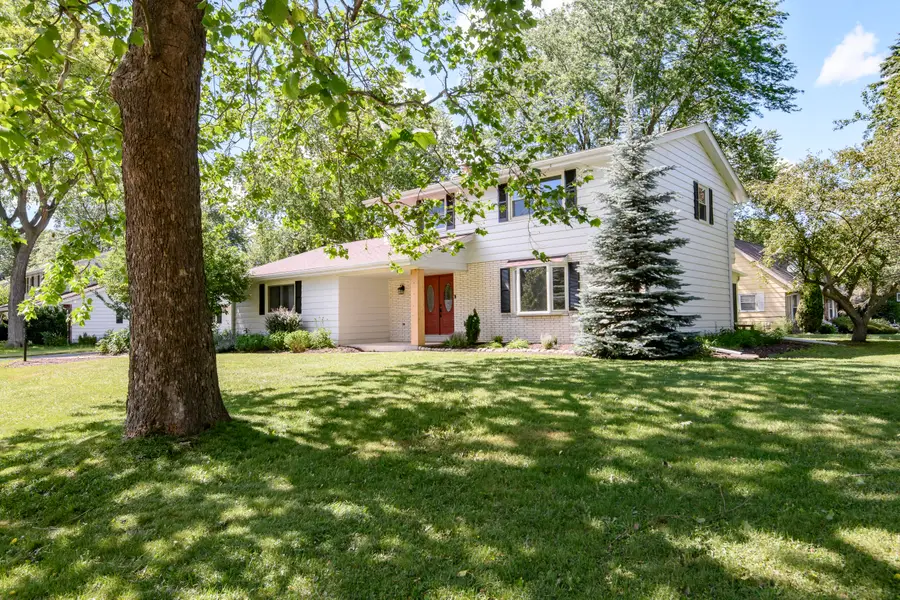 21300 Astolat Dr, Brookfield, WI 53045 - #3